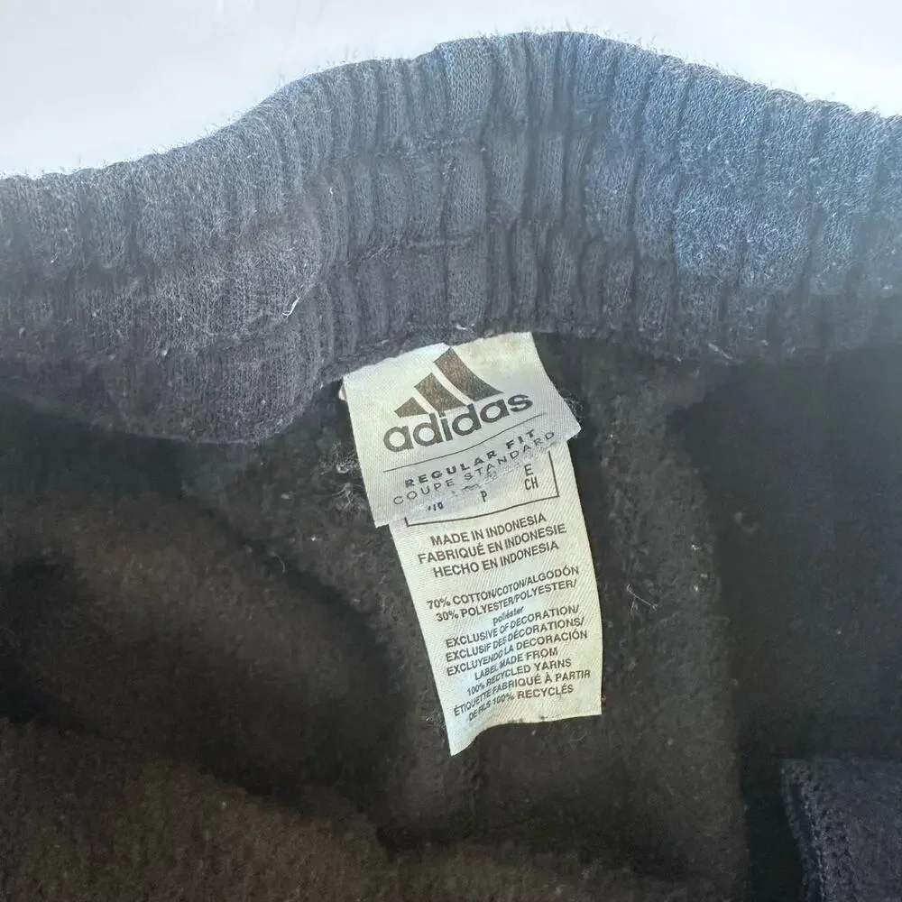 Adidas athletic sweatsuit set   Size small